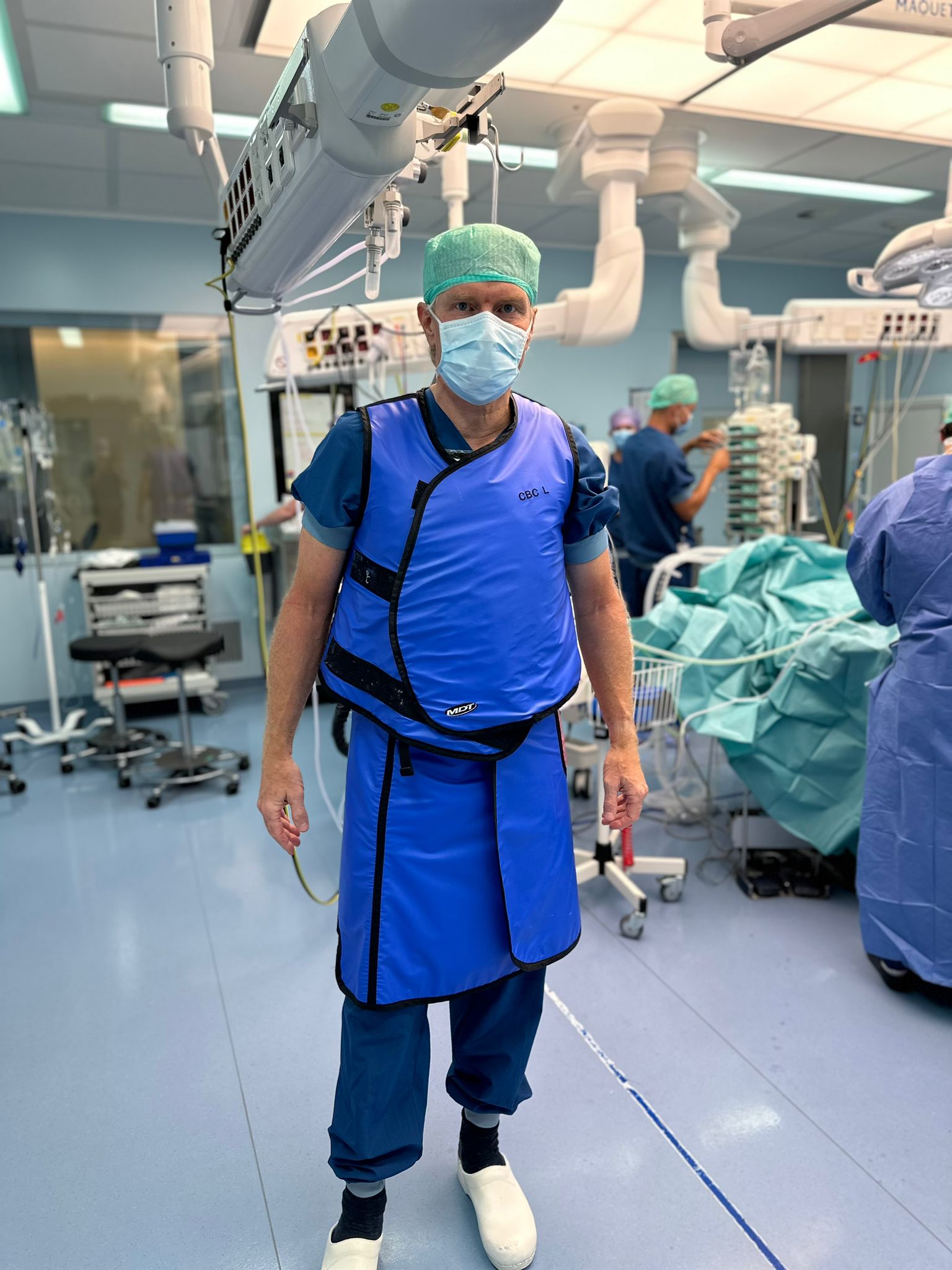 Koelvest van Inuteq is aangetrokken door medisch operatiepersoneel